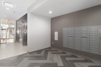 The Midtown Apartments in Cleveland, OH - Foto de edificio - Building Photo