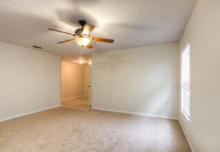 735 Windrose Dr in Orlando, FL - Building Photo - Building Photo