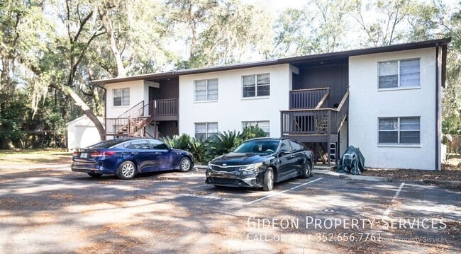 4013 NW 12th Terrace in Gainesville, FL - Building Photo - Building Photo