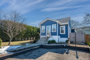 8 Ashford Pl in Yonkers, NY - Building Photo