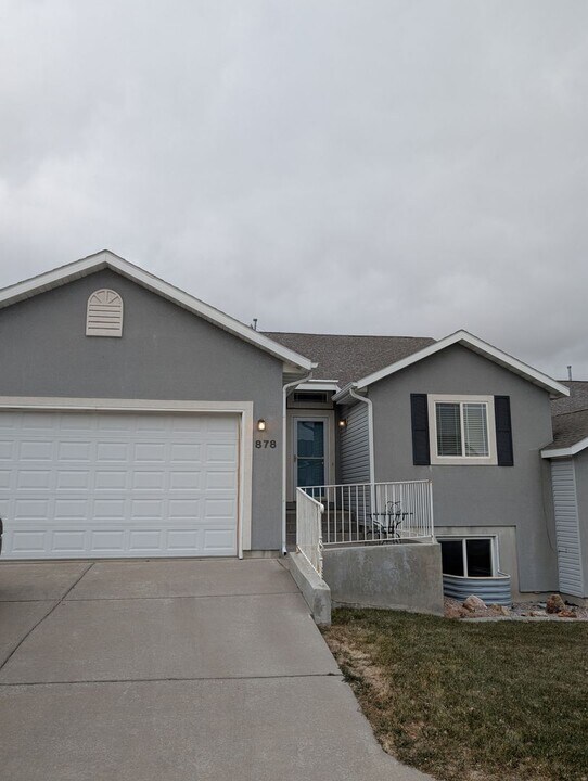 878 Brookside Ln in Pocatello, ID - Building Photo