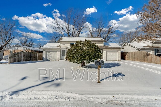 property at 713 N Dougherty Ave