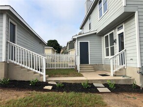 165 Michaelis Rd in Kyle, TX - Building Photo - Building Photo