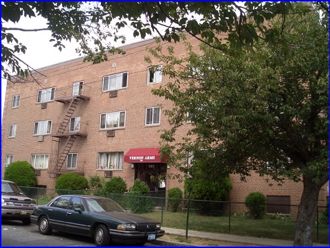 Vernon Arms in Mount Vernon, NY - Building Photo - Building Photo