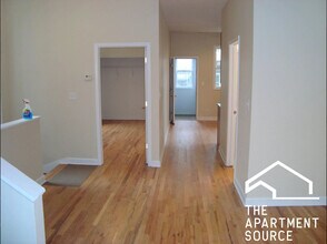 852 W Buckingham Pl in Chicago, IL - Building Photo - Building Photo