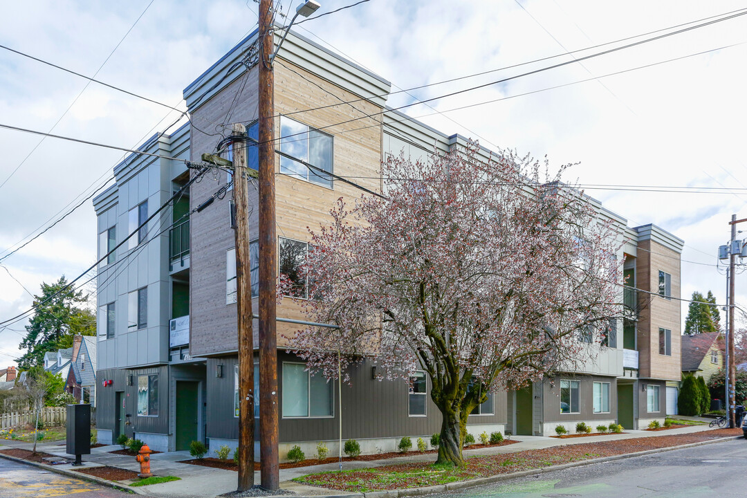 Beautifully finished apartments in N Portl... in Portland, OR - Building Photo