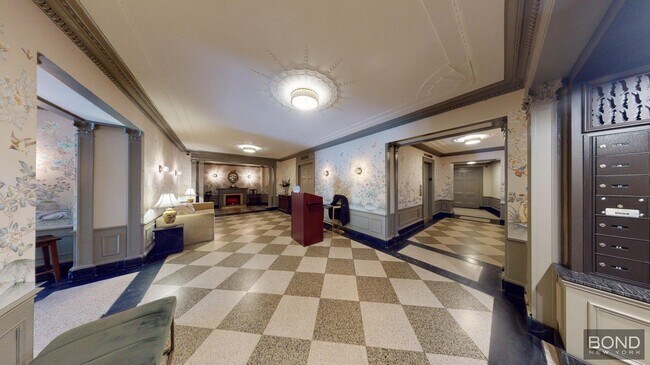 1 Christopher St in New York, NY - Building Photo - Building Photo
