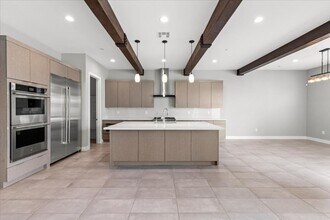 7162 Noble Crst Ct in Las Vegas, NV - Building Photo - Building Photo