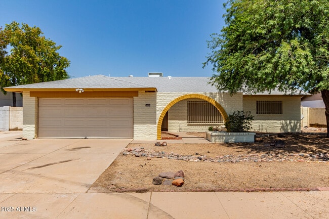 property at 5528 W Calavar Rd