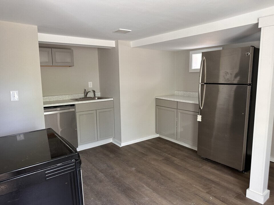 84 W Main St, Unit A in Stafford Springs, CT - Building Photo