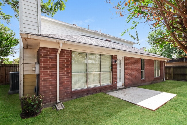 19139 Long Timber Dr in Humble, TX - Building Photo - Building Photo