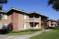 Building Photo - The Newport Apartment Homes in Riverside, California