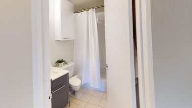 1326 West 13th in Vancouver, BC - Building Photo - Building Photo