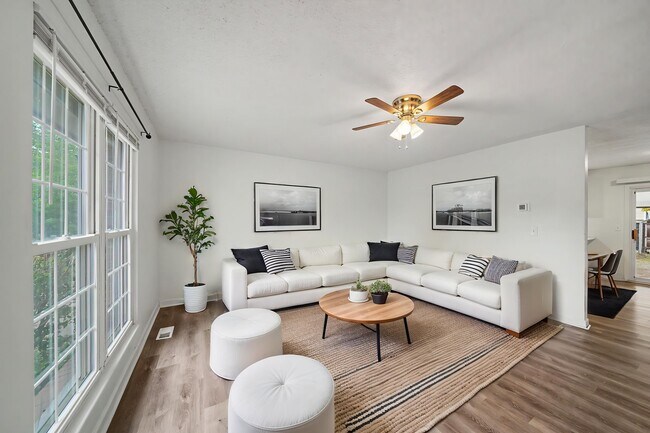 9587 Dudley Dr in Westminster, CO - Building Photo - Building Photo