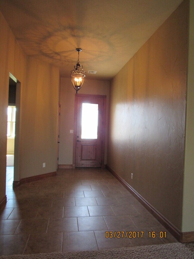 3604 NE Willow Way in Lawton, OK - Building Photo - Building Photo