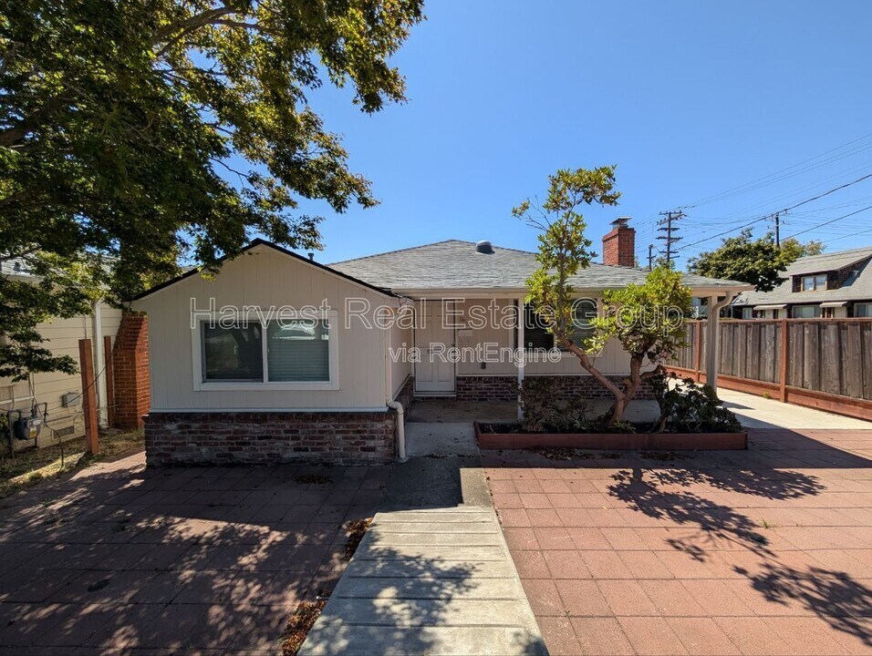 951 Elm St in El Cerrito, CA - Building Photo