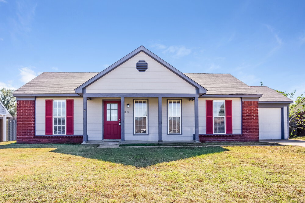 4235 Highgate Dr in Horn Lake, MS - Building Photo