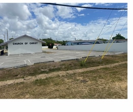 18301 SW 107th Ave in Miami, FL - Building Photo - Building Photo