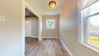 683-685-685 S Diamond St in Mansfield, OH - Building Photo - Building Photo