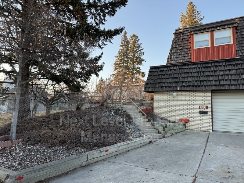 343 W Utah St in Kalispell, MT - Building Photo