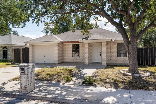 property at 3326 N 41 St Ln
