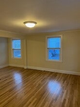 28 Linden Ave, Unit 1 in Somerville, MA - Foto de edificio - Building Photo