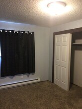 14821 Washington Ave SW, Unit Washington in Lakewood, WA - Foto de edificio - Building Photo