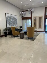 3530 SW 22nd St in Miami, FL - Foto de edificio - Building Photo