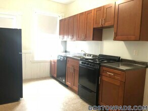 7 Mt Hood Rd in Boston, MA - Building Photo - Building Photo