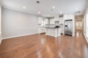 921 Kern St in Houston, TX - Building Photo