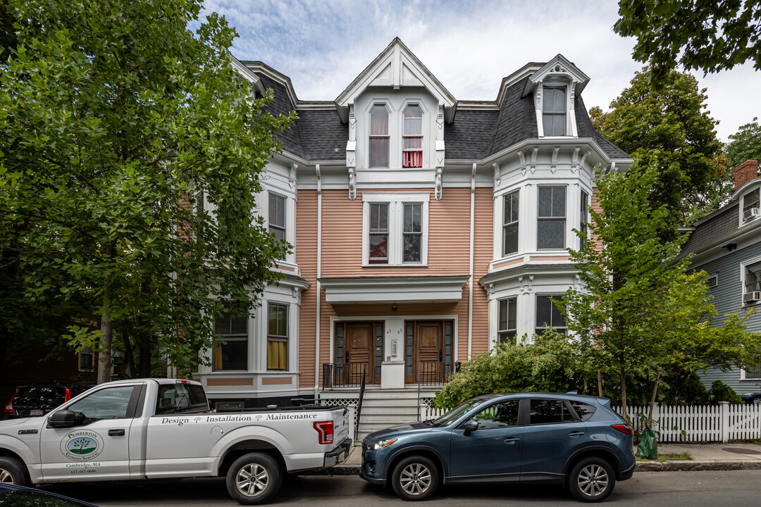 63 Inman Street in Cambridge, MA - Foto de edificio