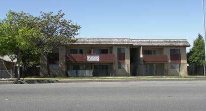 Dee Apartments in Fremont, CA - Building Photo - Building Photo