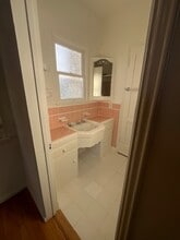 907 14th St, Unit # 2 in Santa Monica, CA - Foto de edificio - Building Photo