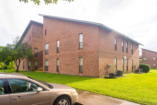 St Gabriel Apartments in Saint Gabriel, LA - Building Photo - Building Photo