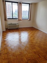 551 Observer Hwy-Unit -6F in Hoboken, NJ - Foto de edificio - Building Photo