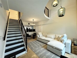 3339 Virginia St, Unit 327 in Miami, FL - Building Photo - Building Photo