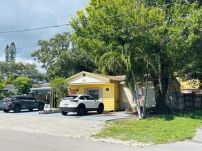 1913 Riverside Dr in Fort Lauderdale, FL - Foto de edificio - Building Photo
