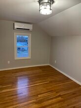 38 Gerrard Ave, Unit 2nd floor in East Longmeadow, MA - Building Photo - Building Photo