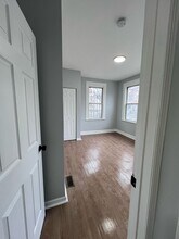 220 Custer Ave in Newark, NJ - Building Photo - Building Photo