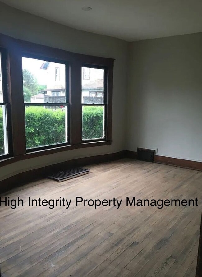 780-782-782 Maple Ave in Elmira, NY - Building Photo - Building Photo