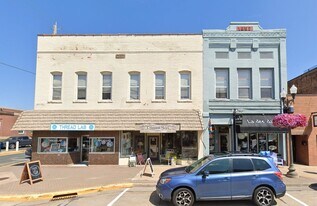 301 Main St E in Menomonie, WI - Building Photo