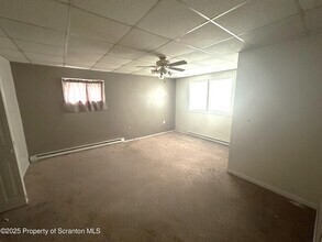 1276 Main St in Pittston, PA - Building Photo - Building Photo