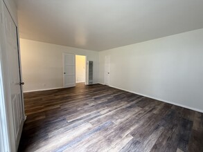 5775 Clemson St, Unit 5775 in Los Angeles, CA - Building Photo - Building Photo