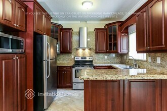 4601 SW 164th Ct in Miami, FL - Foto de edificio - Building Photo