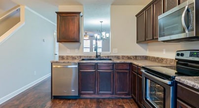 1417 Pleasant Ridge Rd in Antioch, TN - Foto de edificio - Building Photo