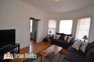 923 W Waveland Ave, Unit M05B in Chicago, IL - Building Photo - Building Photo