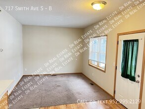 717 Smith Ave S in St. Paul, MN - Building Photo - Building Photo
