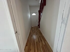 1 Swan St in Schenectady, NY - Building Photo