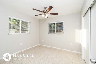 5931 Olive Ave in Sarasota, FL - Foto de edificio - Building Photo