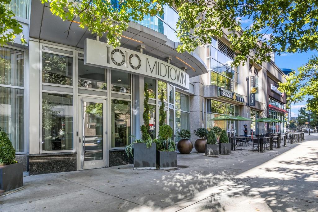 1080 Peachtree St NE in Atlanta, GA - Foto de edificio